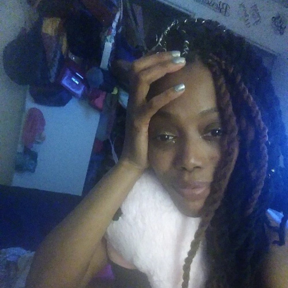 Meet your Posher, Takidah